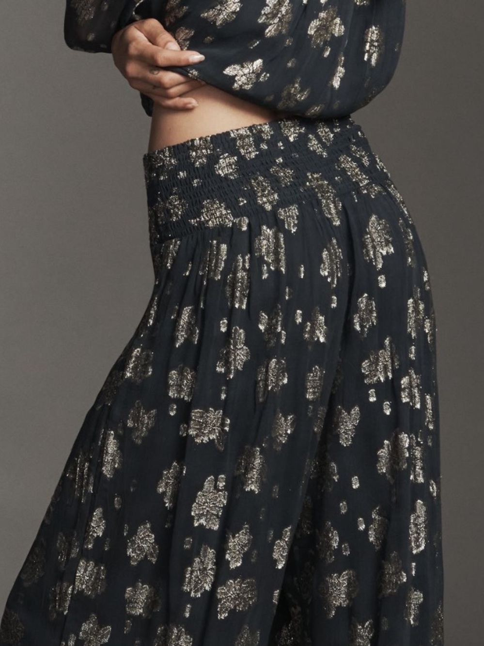 Anthropologie Deco Metallic Balloon Pants - Picture 4 of 8